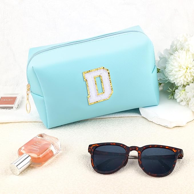 Gifts for Girls Initial Makeup Bag Personalized Cosmetic Bag with Zipper Cute Travel Toiletry Bag Waterproof PU Preppy Makeup Pouch Birthday Gift for Teen Girls Women(Blue D)