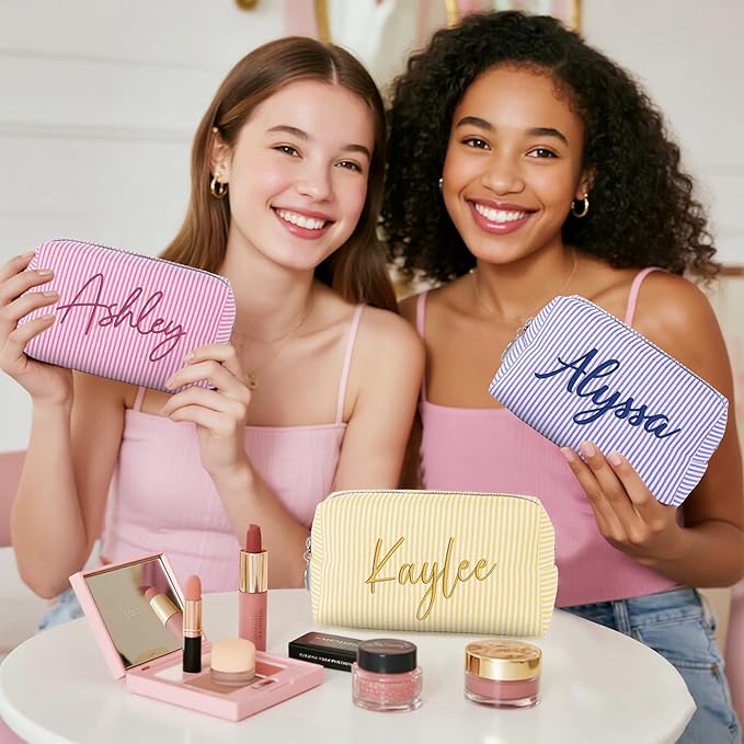 Yofair Personalized Makeup Bag with Name, Large Capacity Travel Toiletry Case Teen Girl Gift Trendy Stufff Custom Seersucker Cosmetic Bags Wedding Birthday Gifts for Girls Women