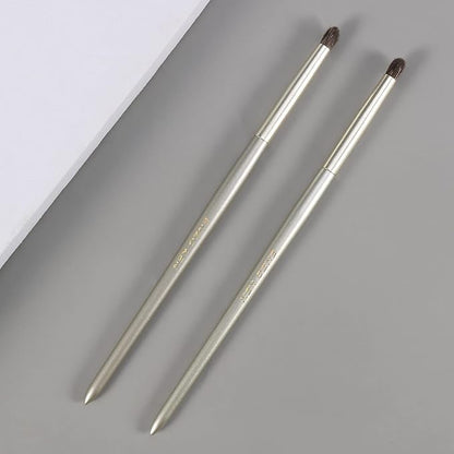 Natural Pony Hair Eye Shadow Brush, ENZO KEN Small Detail Eyeshadow Brush, Detailing Eye Shadow Brush, Mini Eye Smudge Brush, Corner Eyeshadow Brush, Eye Brushes, Eyeshadow Blending Brush. Gold, E204S