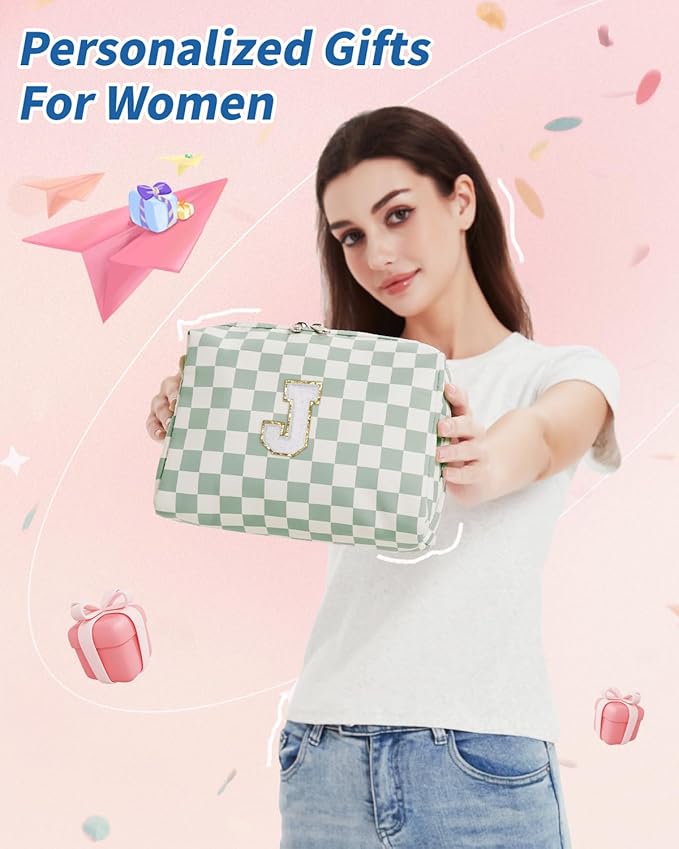 Narwey Birthday Gifts for Teen Girls Women Personalized Initial Checkered Makeup Bag Preppy Cosmetic Bag Trendy Stuff 6 8 10 11 12 13 14 16 18 Years Old Travel Toiletry Bag (Green Letter J)