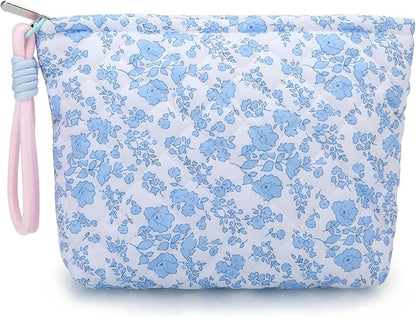 DOB SECHS Floral Makeup Bag Cute Quilted Makeup Pouch with Wristlet Kawaii Puffer Cosmetic Bag Large Capacity Cotton Makeup Bag for Women Brush Storage Pencil Case Travel Organizer Clutch, Blue White