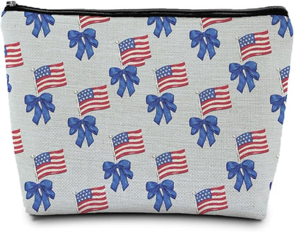 Coquette Blue Bow American Flag Makeup Bag, Red White and Blue Patriotic Cosmetic Bags Gifts for Women, Preppy Girly Portable Travel Toiletry Bag Zipper Makeup Pouch