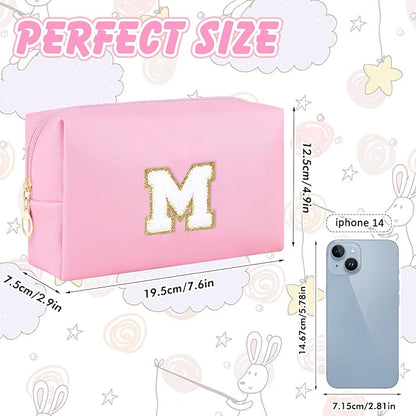 Gifts for Girls Initial Makeup Bag Personalized Cosmetic Bag with Zipper Cute Travel Toiletry Bag Waterproof PU Preppy Makeup Pouch Birthday Gift for Teen Girls Women(Pink M)