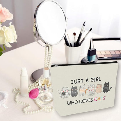 Cat Makeup Bag For Cat Lover Christmas Gift: Cute Cosmetic Bag & Toiletry Pouch Just A Girl Who Love Cats Themd For Mom, Daughters, Friends,Teen Girl & Women.Ideal Gifts For Travel, Birthdays.