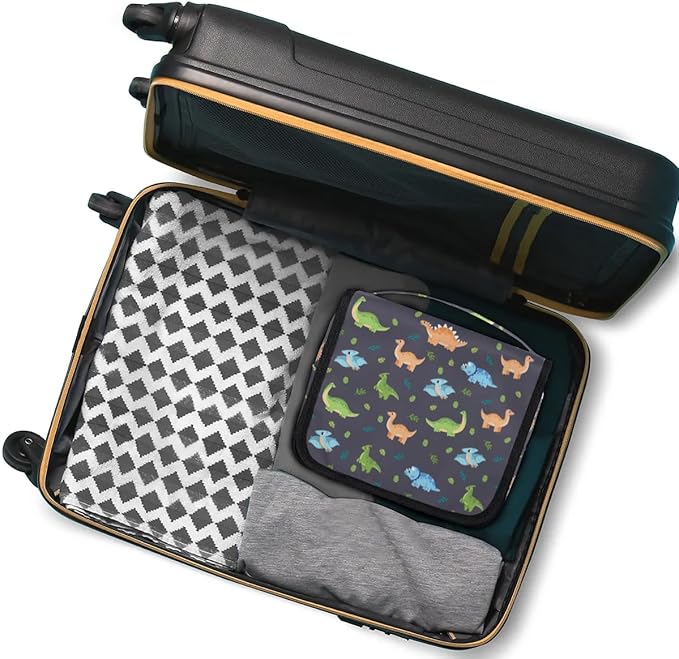 Cute Dinosaur Hanging Travel Toiletry Kit Bag with Hook for Men and Boys, Cartoon Dino Makeup Case Waterproof Cosmetic Bag Storage Bag Organizer for Accessories Toiletries