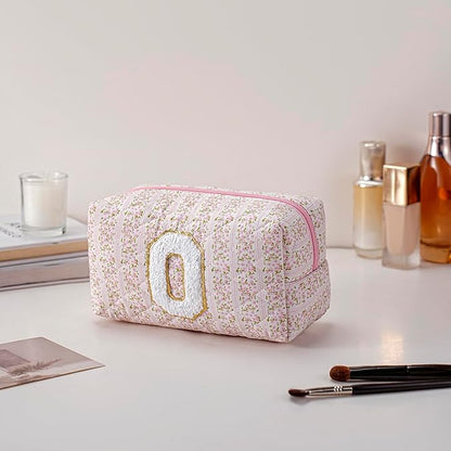 JOVAKIT Alphabet Makeup Bag Cosmetic Bag for Women, Christmas Gifts for Girls Age 6-18, Floral Flowers Coquette Travel Toiletry Zipper Make Up Pouch Organizer Trendy Stuff (Pink Floral O)