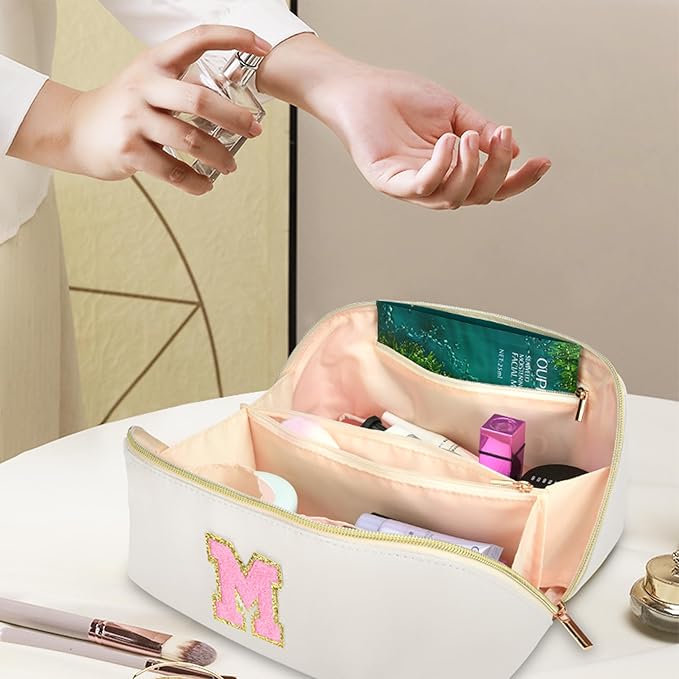 for Christmas Day Gifts, Makeup Bag for Women, PU Leather Travel Toiletry Bags, Initial Make Up Cosmetic Pouch for Teen Girls, Wide Open Portable Skincare Bag, Personalized Birthday Gifts, White A