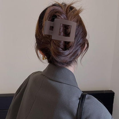 Velscrun Flat Hair Clips for Women Girls, Matte Lay Flat Claw Clips, Strong Hold Large Hair Clip for Thick or Thin Hair, French Duck Billed Hair Jaw Claw Clip, Non Slip Grip for Daily Styling Black