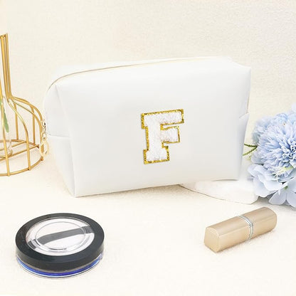 Gifts for Girls Initial Makeup Bag Personalized Cosmetic Bag with Zipper Cute Travel Toiletry Bags Waterproof PU Preppy Makeup Pouch Birthday Gift for Teen Girls Women(White F)