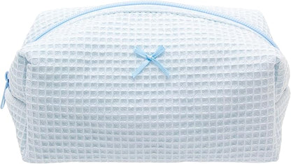 PAZIMIIK Cozy Makeup Bag Travel Cosmetic Bag for Women Soft Toiletry Bag Aesthetic Makeup Organizer Portable Large Zipper Pouch for Skincare Beauty Accessories Brushes Waffle Check Blue