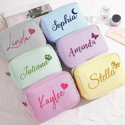 Yofair Personalized Makeup Bag with Heart, Large Capacity Travel Toiletry Case Teen Girl Gift Trendy Stufff Custom Seersucker Cosmetic Bags Wedding Birthday Gifts for Girls Women