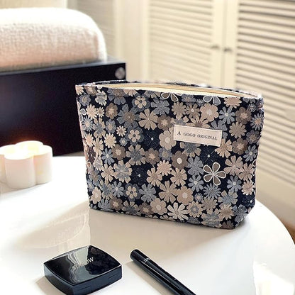STARDW Aesthetic Floral Makeup Bag Cute Small Cosmetic Bags for Women Girls, Travel Toiletry Bag Large Capacity Zipper Makeup Pouch, Purse Organizer Pouches