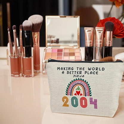 21th Birthday Gifts for Girls Makeup Bags, 2004 Happy 21th Birthday Decorations for Teen Girls, 21 Year Old Girl Birthday Gifts for Daughter, Sister, Granddaughter, Cosmetic Travel Pouch, Christmas